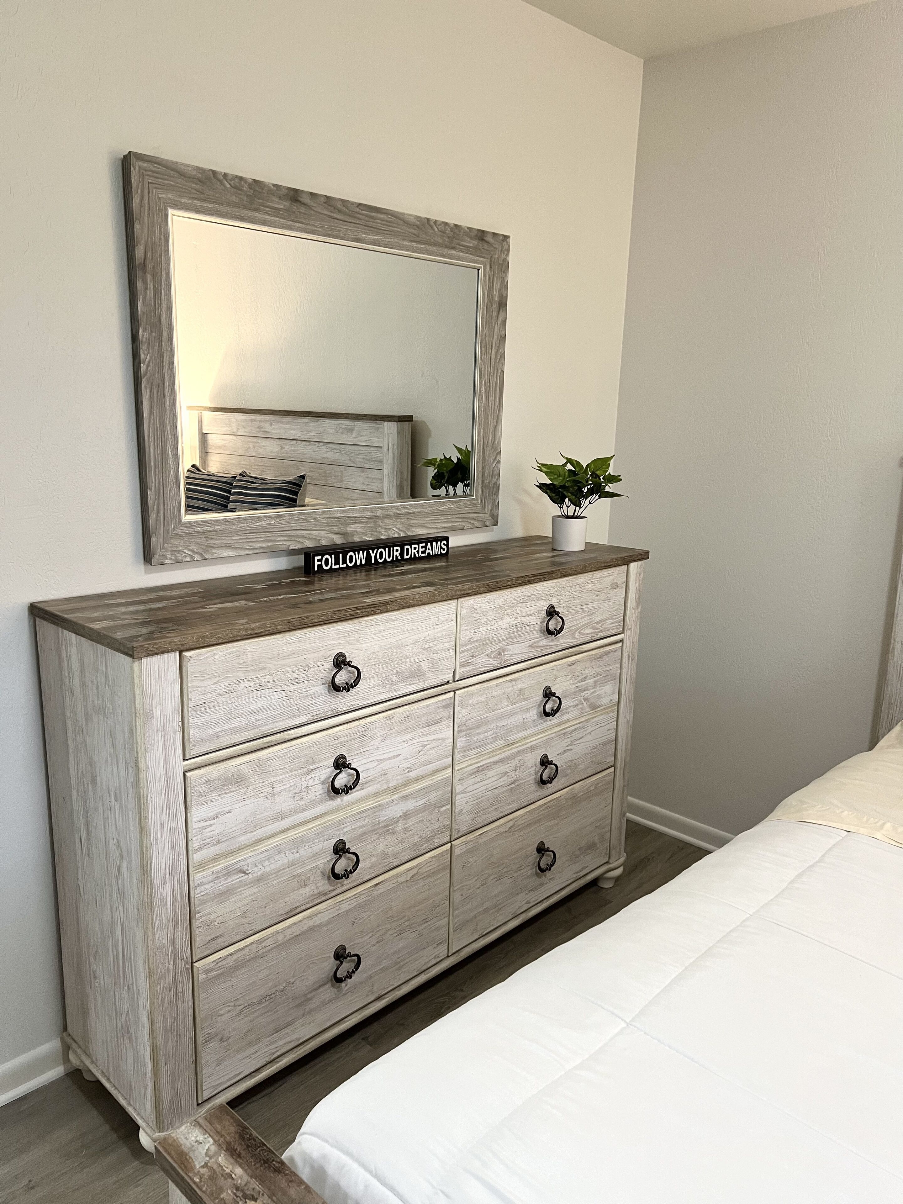 Golf Course View Newly Remodeled Townhome