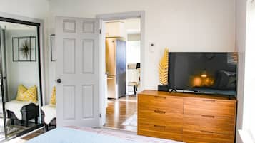 1 sovrum, skrivbord, strykjÀrn/strykbrÀda och gratis wi-fi