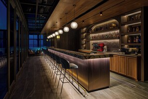 3 restaurants servant le déjeuner et le dîner, plats Cuisine taïwanaise