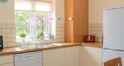 Sawtons Cottage 1