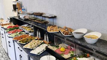 Free daily buffet breakfast