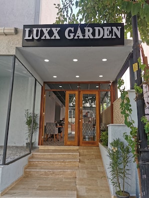 Exterior - LUXX GARDEN HOTEL (Istanbul)