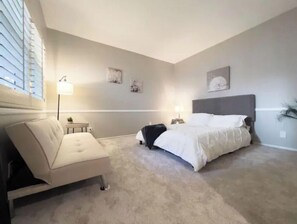 2 bedrooms, iron/ironing board, travel cot, free WiFi