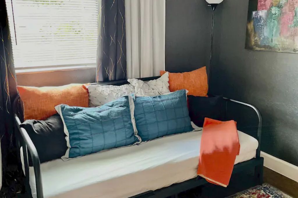 4bd/2b Comfy, Safe & Friendly Space Nice Location