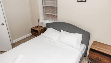 1 bedroom, free WiFi, bed sheets