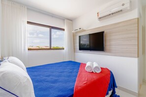 Cortinas blackout, tabla de planchar con plancha y wifi gratis 