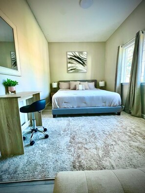 8 chambres, fer et planche à repasser, lit parapluie, Wi-Fi