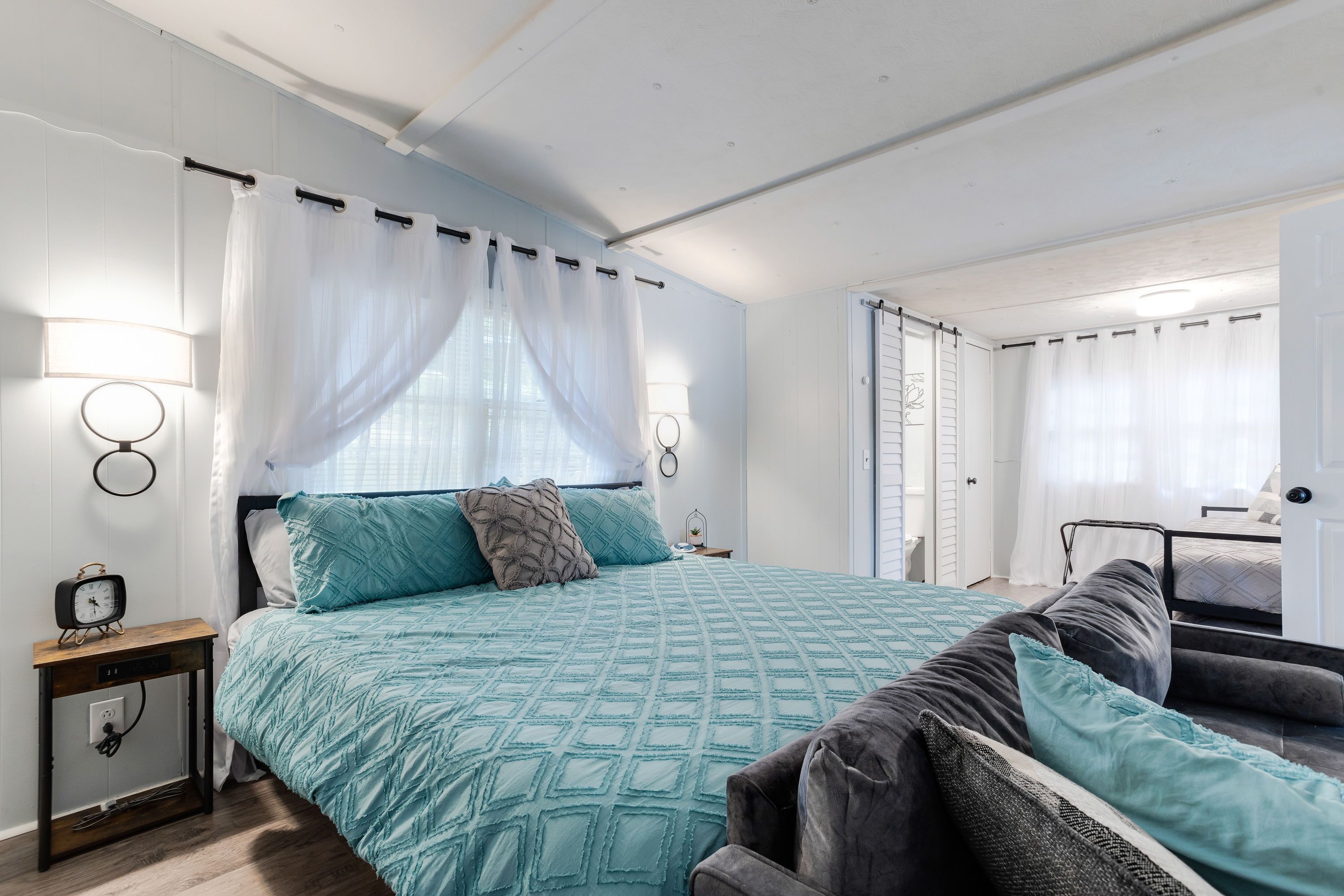 3 間睡房、書桌、免費 Wi-Fi、床單