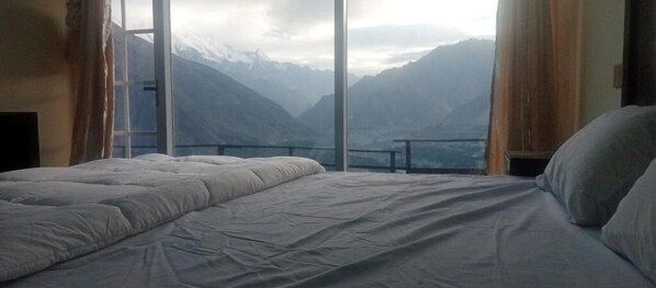 Deluxe Double Room | Iron/ironing board, free WiFi - Venus Resort (Karimabad)