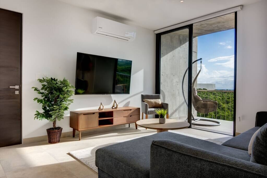 2/2 Ocean View Penthouse in Secure Gated Complex!