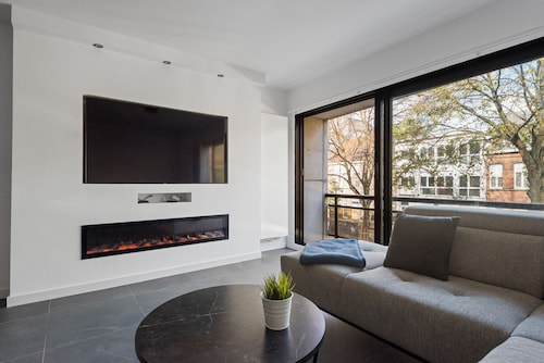 Modern apartment with garage box and free wifi