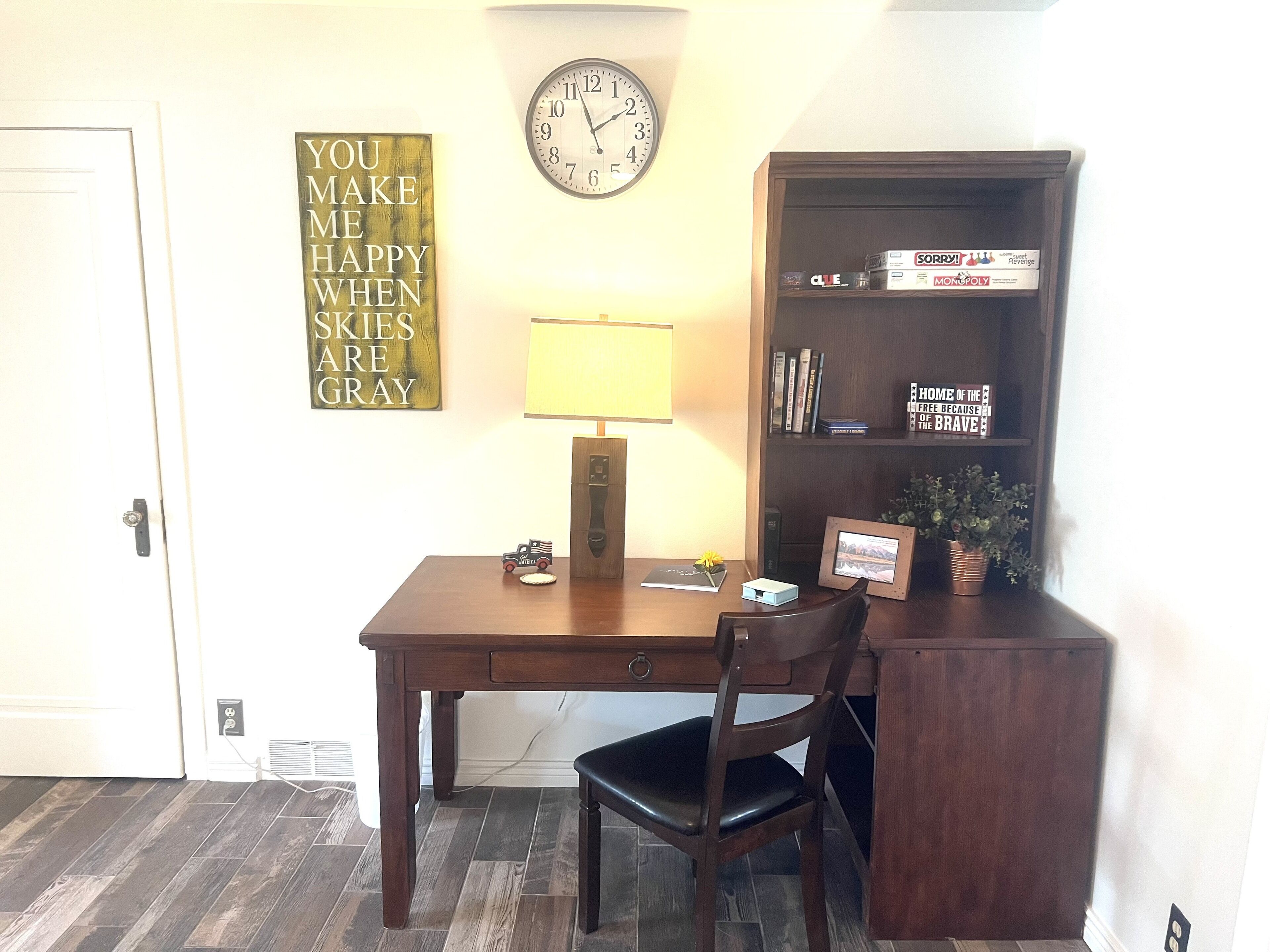 Cozy 1950s Vintage Cottage on Main near Capitol Reef