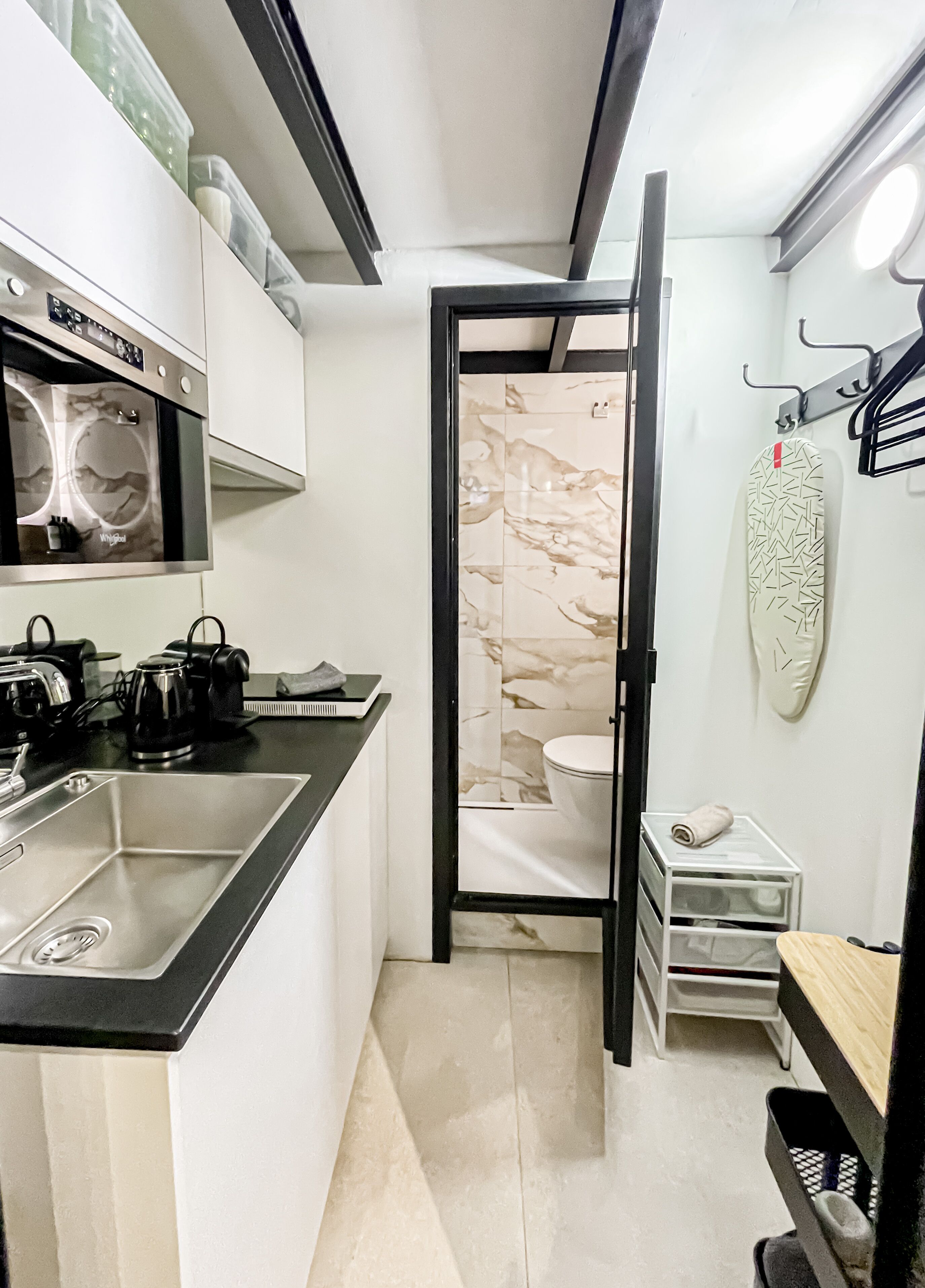 Luxury Apartment in the centre with Commercial/Gallery adaptation if required.