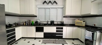 Casa, com linda área de lazer e piscina aquecida