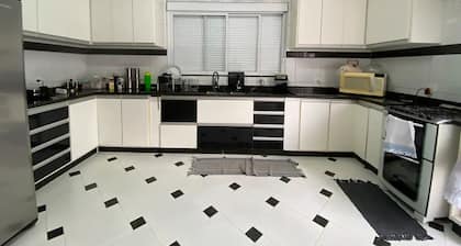 Casa, com Linda Área de Lazer e Piscina Aquecida