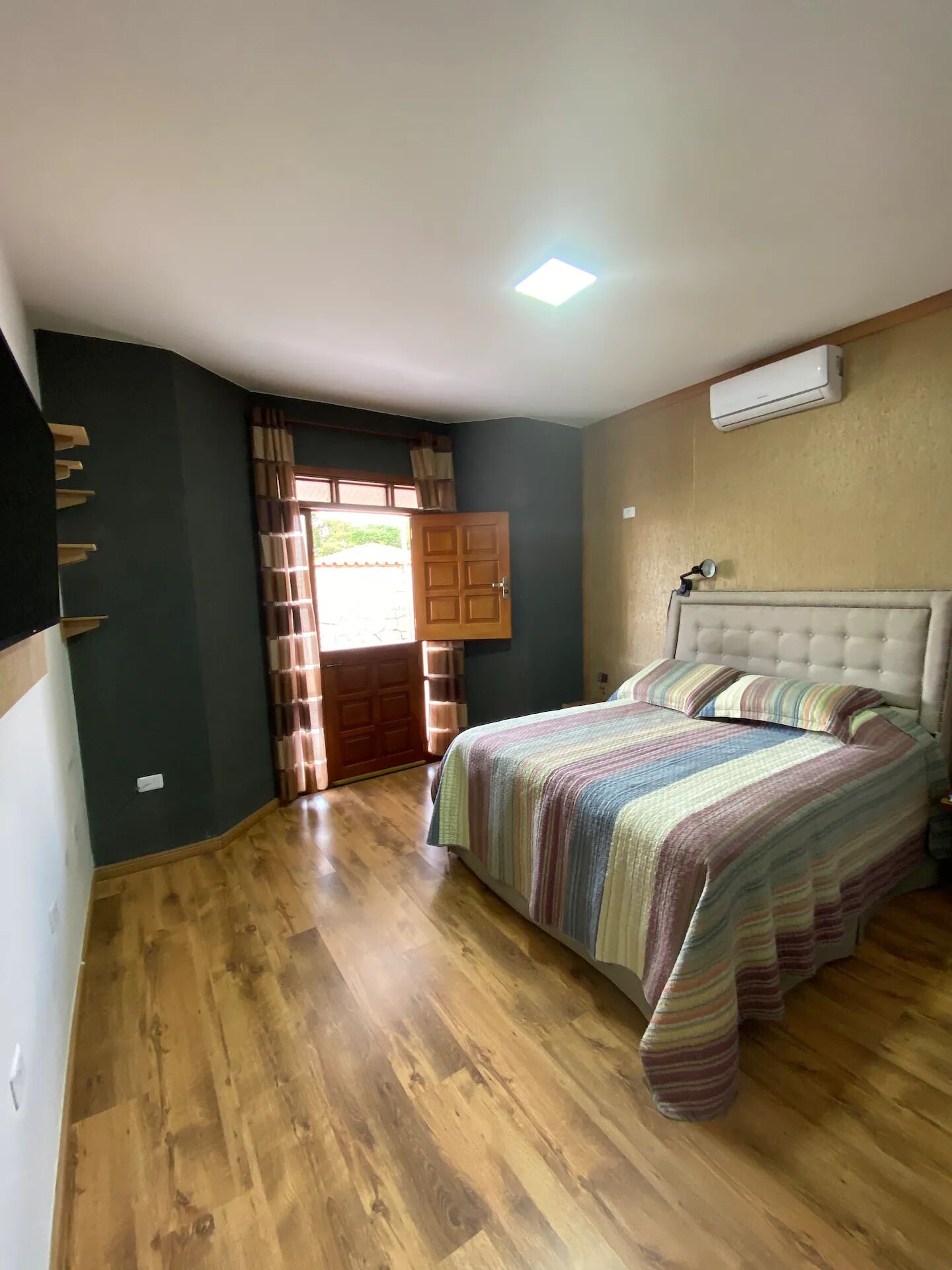 Casa, com Linda Área de Lazer e Piscina Aquecida