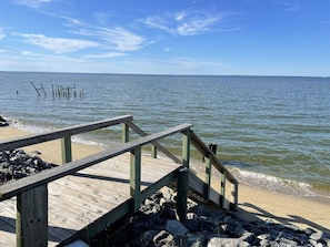 Am Strand, Liegestühle, Strandtücher