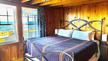 3 bedrooms, desk, free WiFi, bed sheets