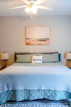 3 chambres, fer et planche à repasser, Wi-Fi gratuit, draps fournis