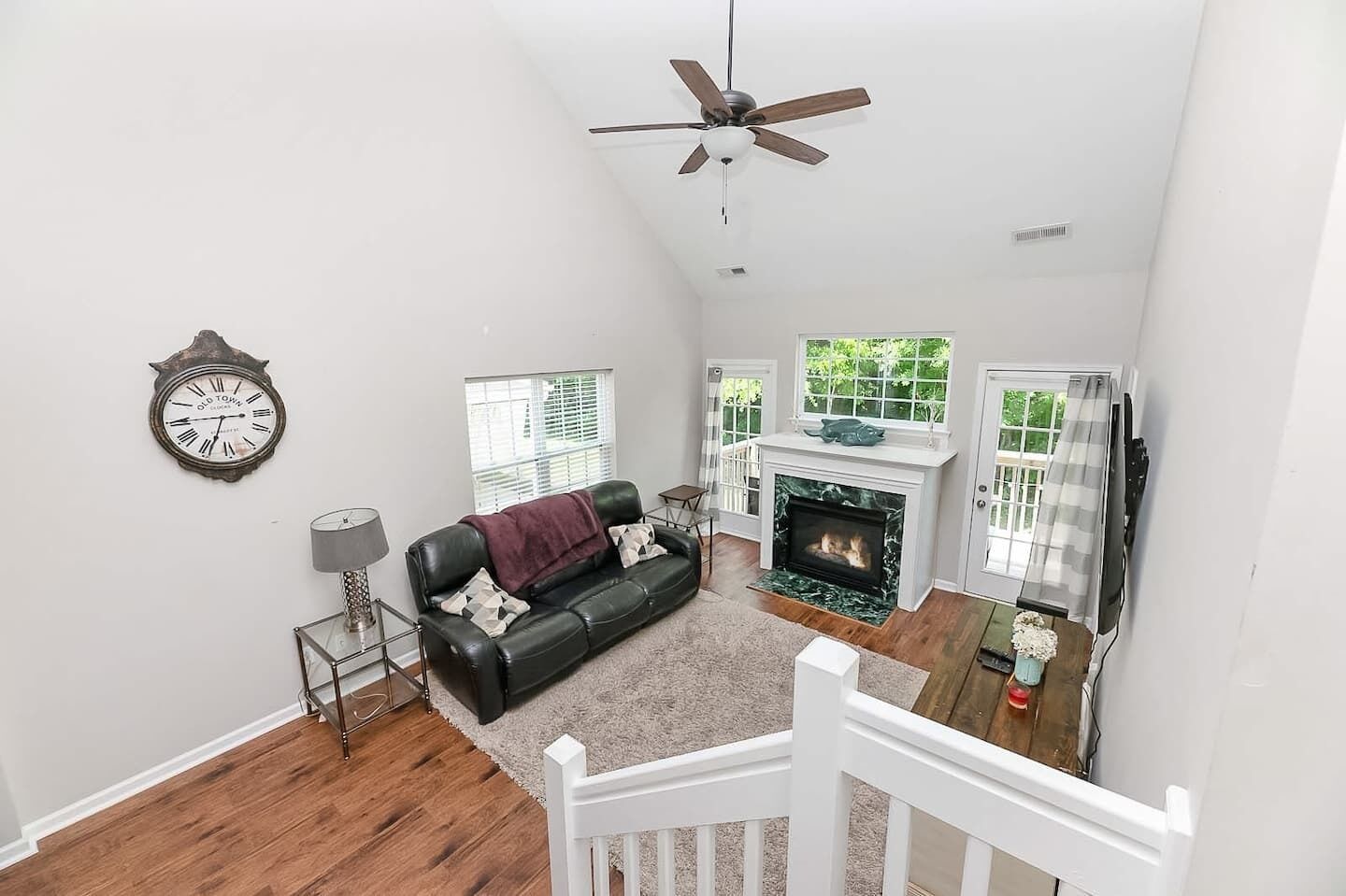 Pool Table, Spacious 3 Story, 4 bedroom Dwelling