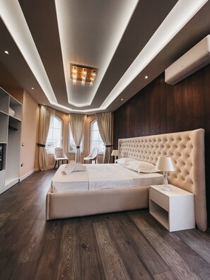 Luxe suite | 1 slaapkamer, luxe beddengoed, bedden met traagschuimmatras, een minibar