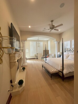3 bedrooms, desk, iron/ironing board, free WiFi - Stunning Mountain & Sunset Views (La Quinta)