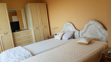 1 makuuhuone, työpöytä, ilmainen Wi-Fi, vuodevaatteet