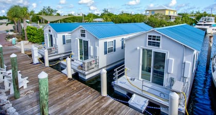 Aqua Lodge