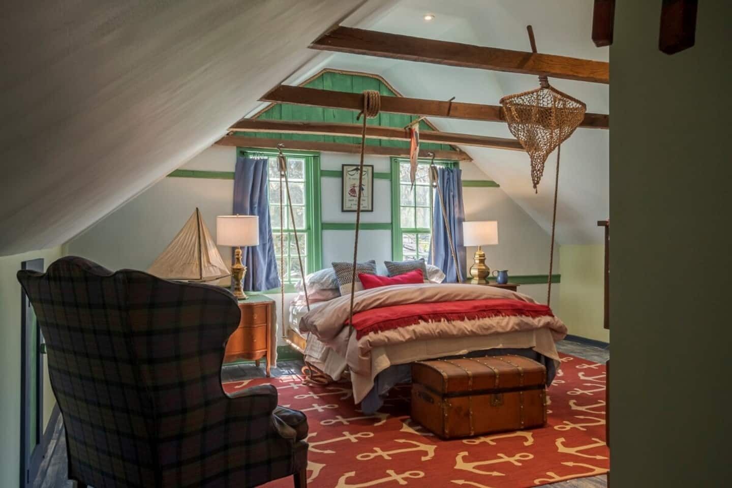 6 Schlafzimmer, Schreibtisch, Bügeleisen/Bügelbrett, Reisekinderbett