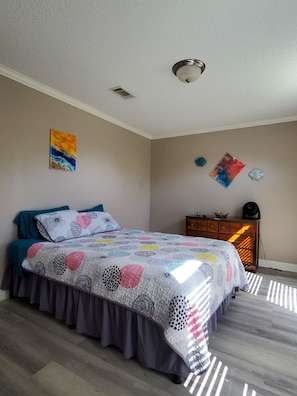 3 bedrooms, WiFi, bed sheets - Peggy  Sue (Pass Christian)