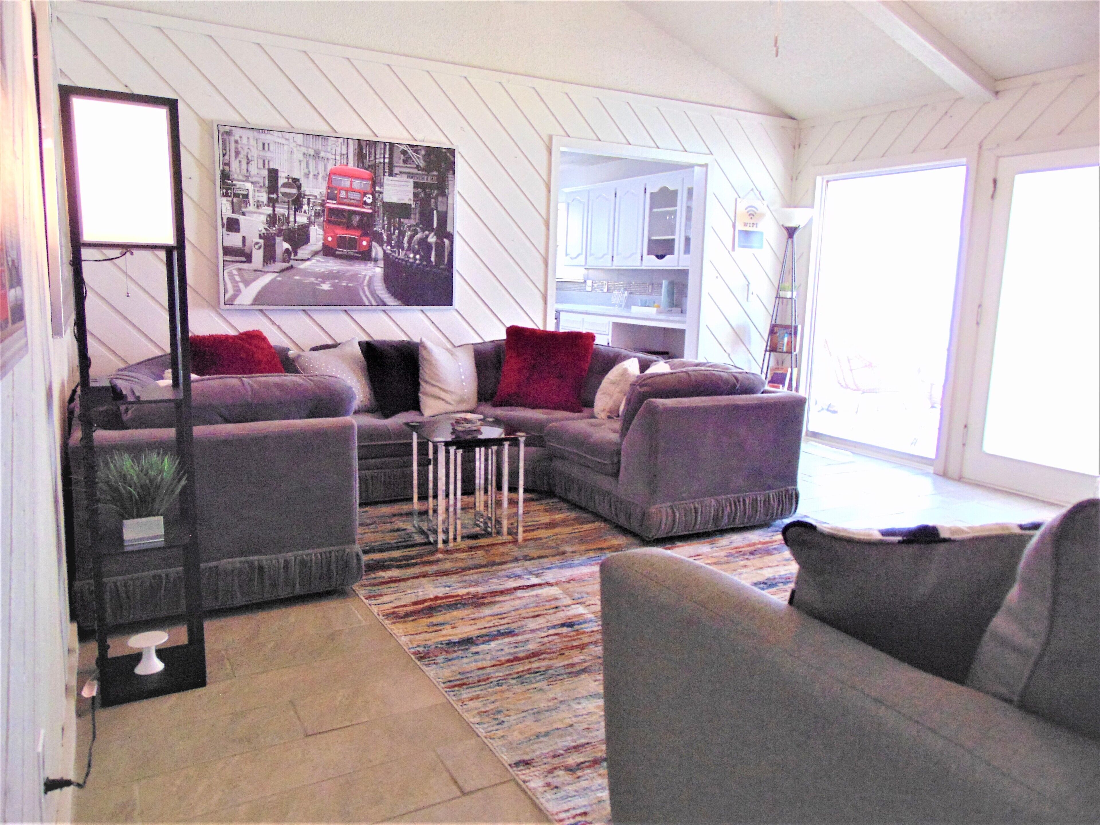 Updated home with fun amenities, close to shopping, restaraunts, parks, & more!