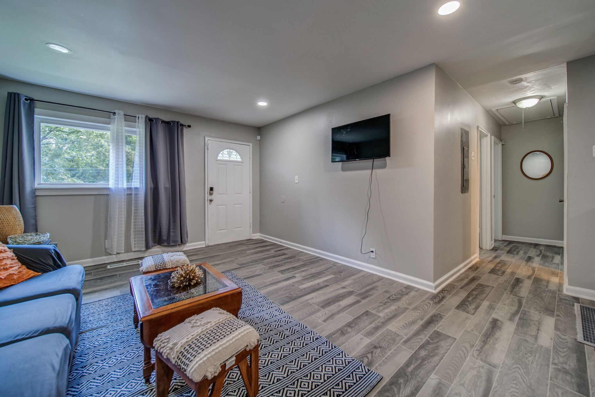 charming and cozy home in downtown Jonesboro