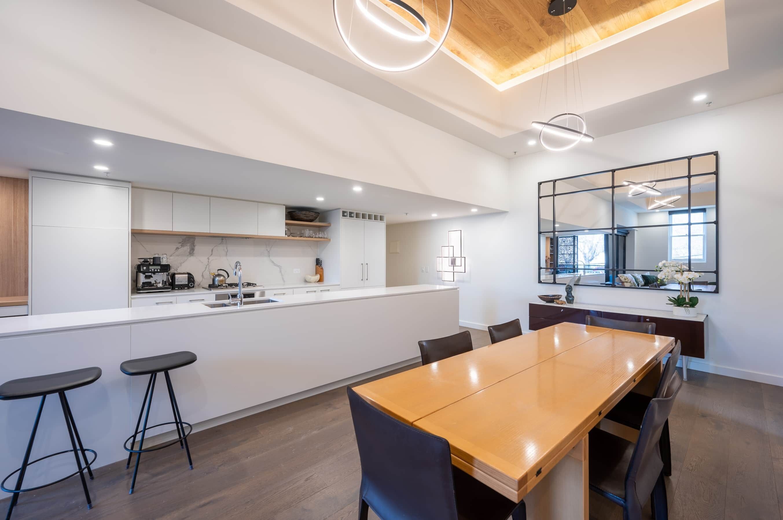 Brilliant Location - True South Melbourne