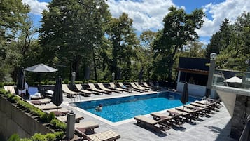 Seasonal outdoor pool, pool umbrellas, sun loungers