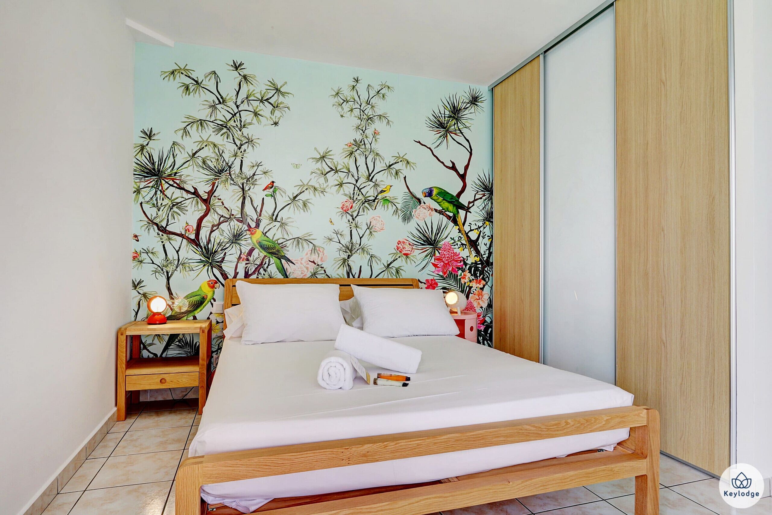 Silitysrauta/-lauta, ilmainen Wi-Fi, vuodevaatteet