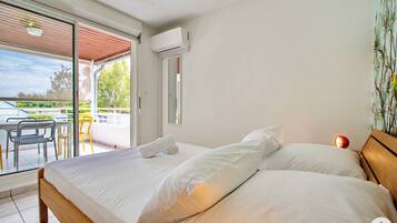 熨斗/熨衣板、免费 WiFi、床单