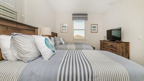 5 bedrooms, desk, iron/ironing board, free WiFi