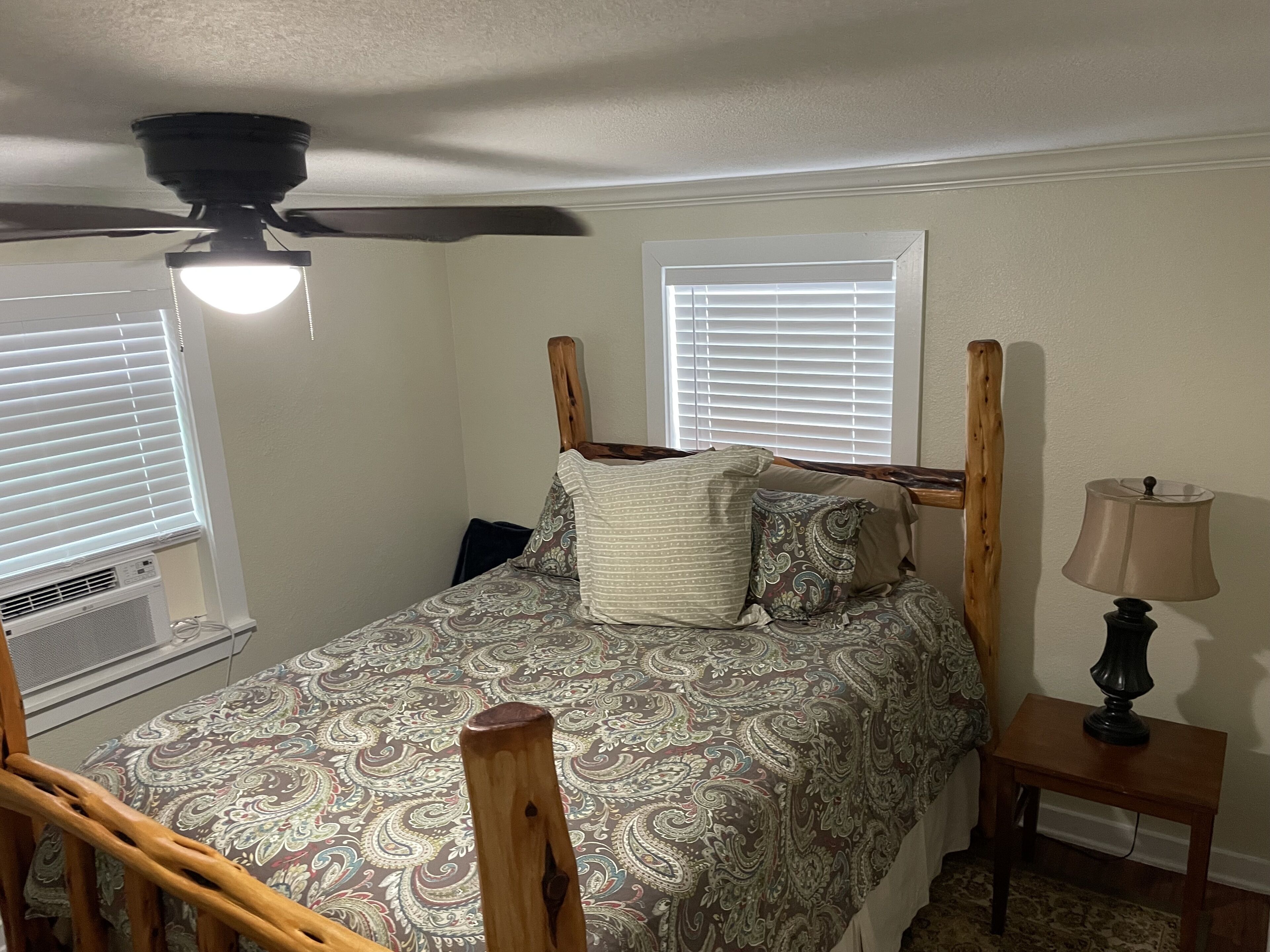 5 Minutes from Howard Payne University!