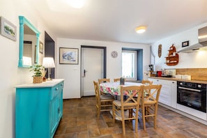 Fridge, oven, stovetop, dishwasher - Holiday house EDEN with private pool (Malinska)