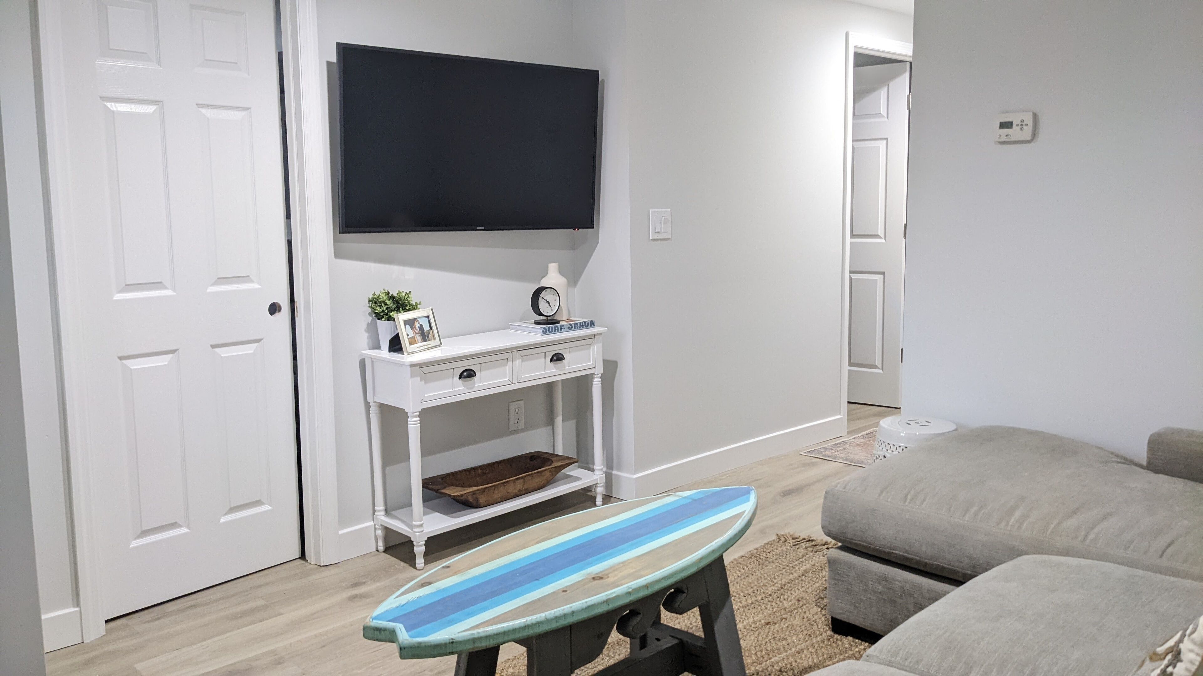 1st flr 4 bd, 2 ba, sleeps 9, completely remodeled - central OC!