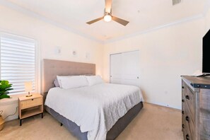 2 soveværelser, skrivebord, strygejern/strygebræt, gratis Wi-Fi