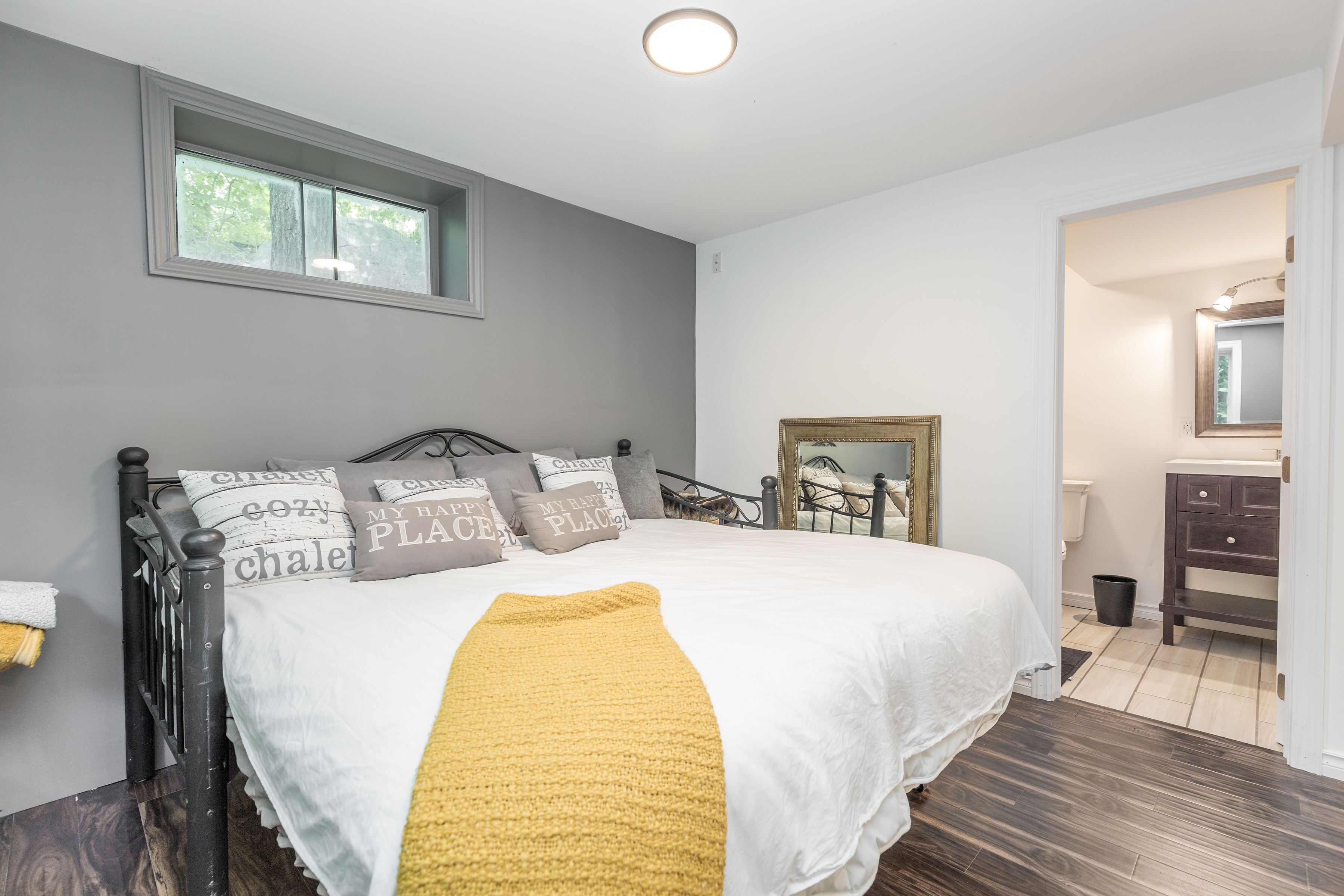 Boho Lakehouse Muskoka Family Retreat Sleeps up to 15