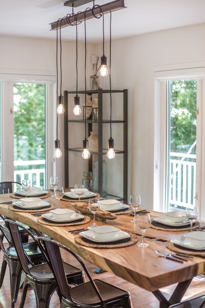 Boho Lakehouse Muskoka Family Retreat Sleeps up to 15
