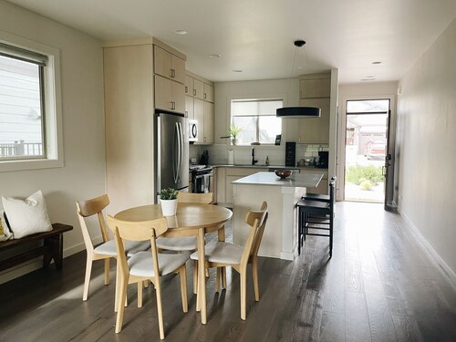Modern Guest Suite, 3 Miles from Downtown Bozeman