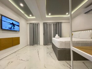 Appartement luxueux, 4 chambres, cuisine | Coffre-fort, bureau, espace de travail pour ordinateurs portables