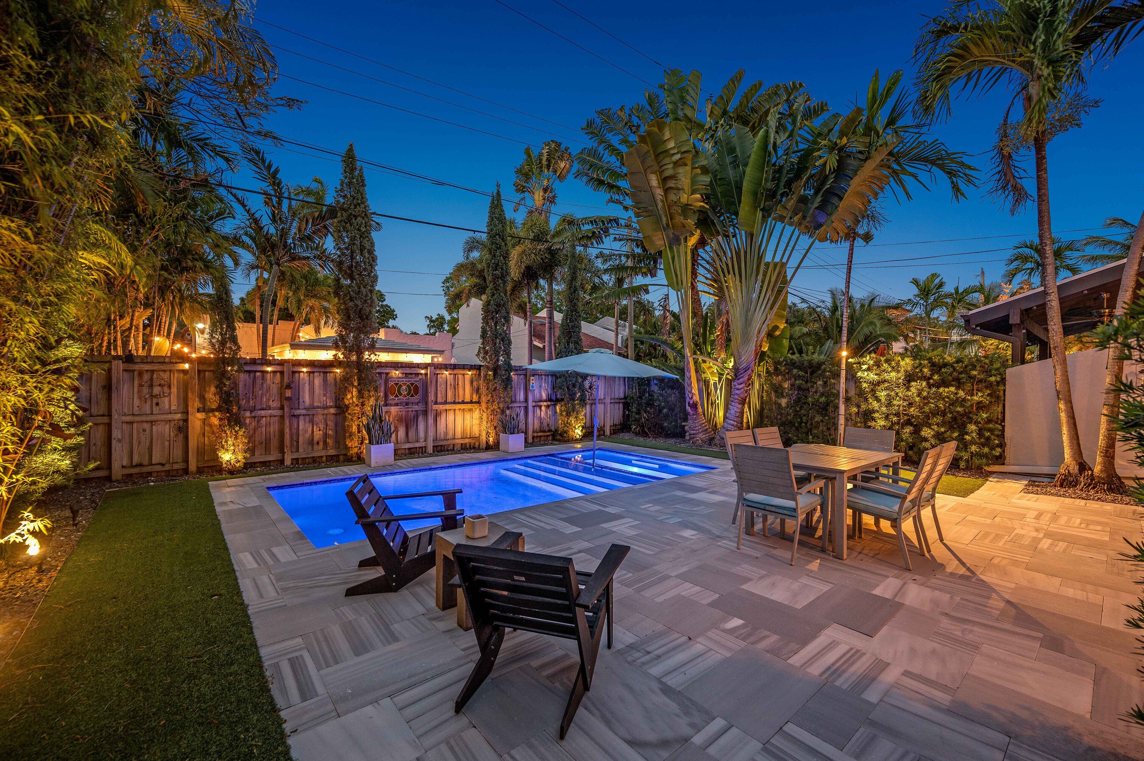 Outdoor pool, a heated pool