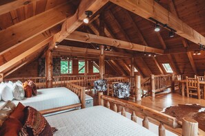 5 chambres, fer et planche à repasser, accès au Wi-Fi (inclus)