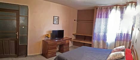 Classic Double Room | Free WiFi, bed sheets