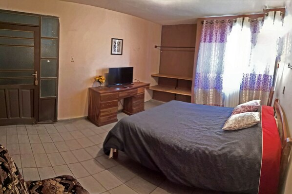Classic Double Room | 1 bedroom, free WiFi, bed sheets