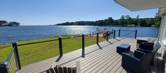 10 Mile View on Lake Murray, SC, Putting Green, Hot Tub, Lake Edge Fire Pit